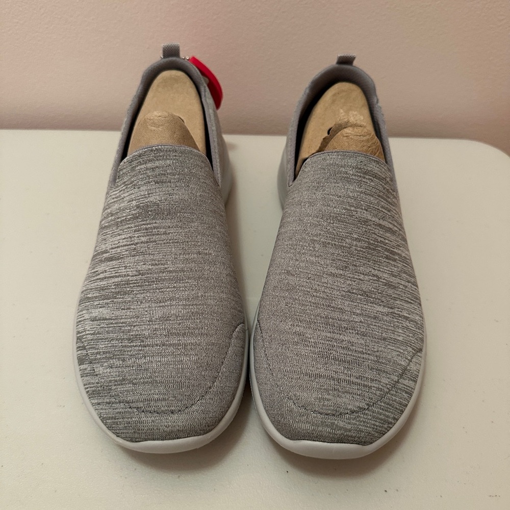 Sketchers GoWalk Joy gray slip-on women’s sneakers